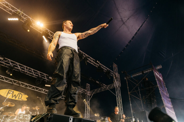 Parkway Drive on Dogtooth Stage performing