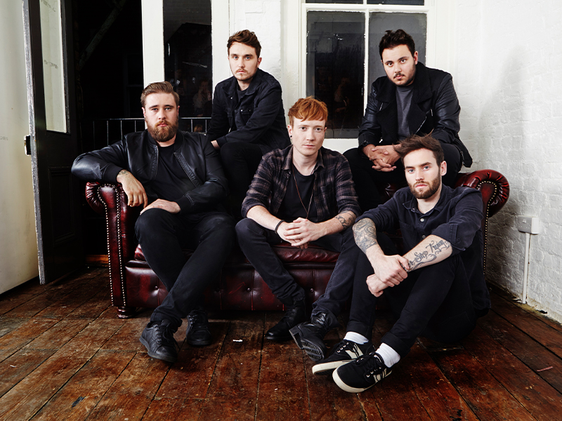 Artist profile image for: Mallory Knox