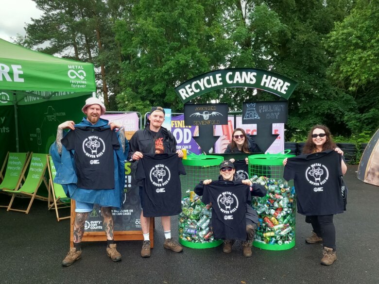 Every can count's stall at #DLXXII with member's displaying t-shirts